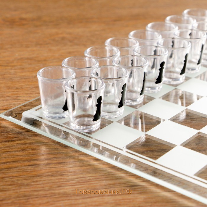 Игра "Пьяные шахматы", 32 рюмки, поле 25 х 25 см