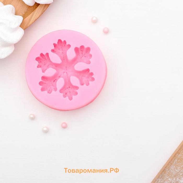 Молд для заливки новогодний «Снежинка», силикон, d=6.7 см, розовый